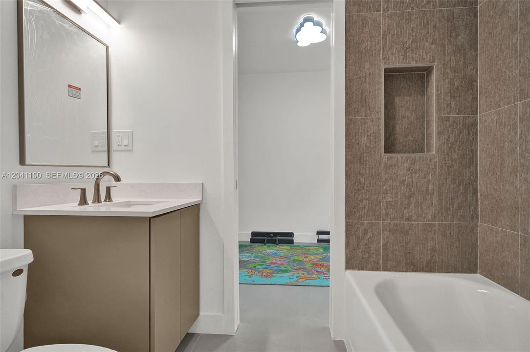 For Sale: $1,299,000 (4 beds, 2 baths, 1164 Square Feet)