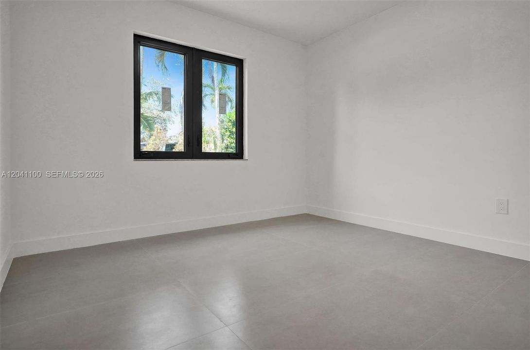 For Sale: $1,299,000 (4 beds, 2 baths, 1164 Square Feet)