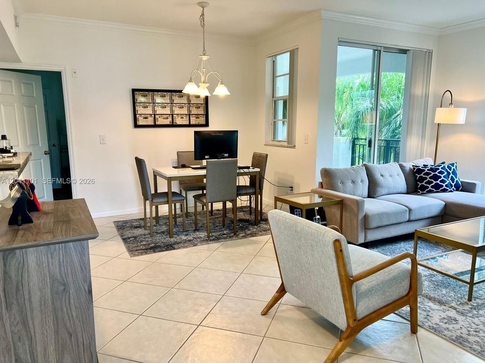 For Rent: $2,800 (1 beds, 1 baths, 845 Square Feet)