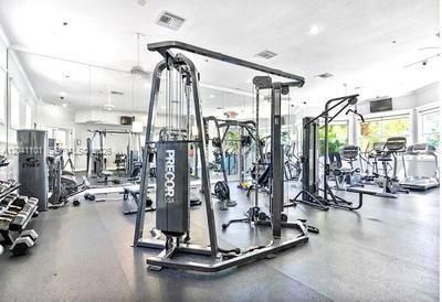 For Rent: $2,800 (1 beds, 1 baths, 845 Square Feet)