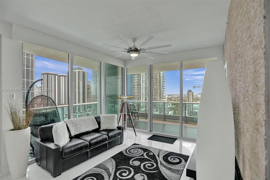 В аренду: $8,300 (3 спален, 3 ванн, 1694 Квадратных фут)