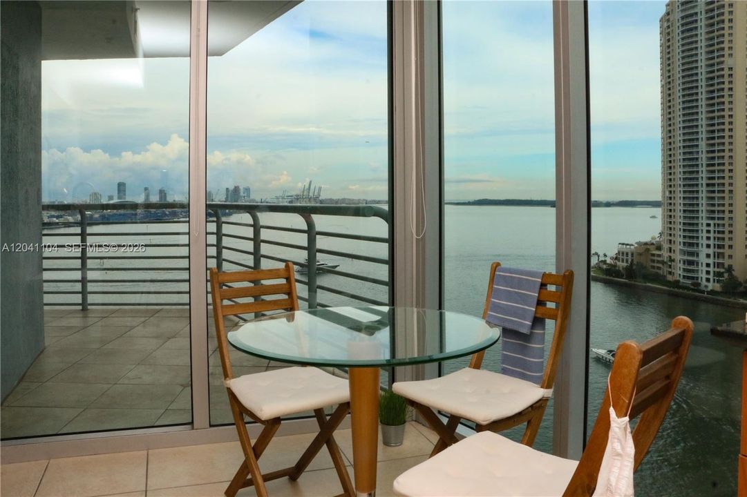 For Rent: $6,500 (3 beds, 2 baths, 1792 Square Feet)