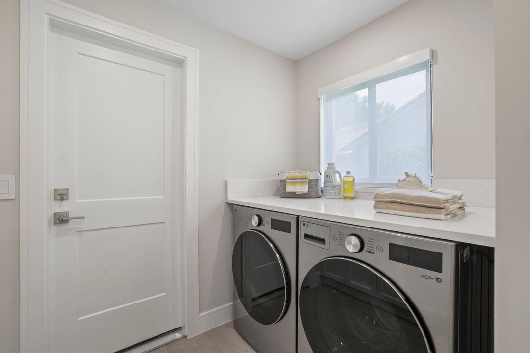 3901 Northwest 27th Ave - 31.jpg-SMALL