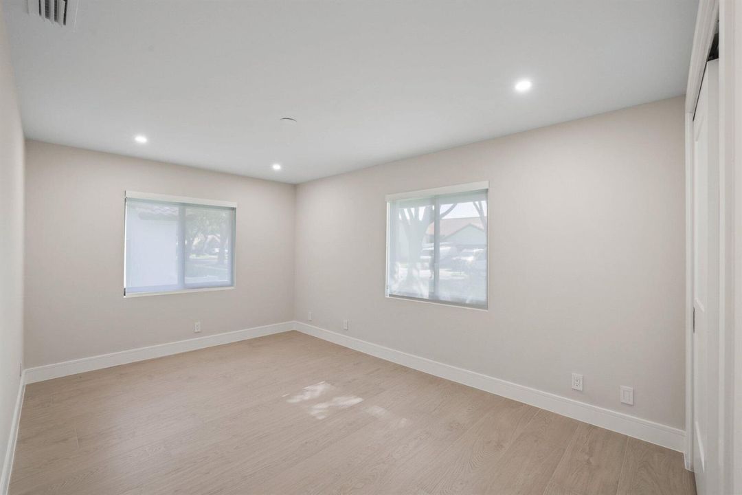 3901 Northwest 27th Ave - 44.jpg-SMALL