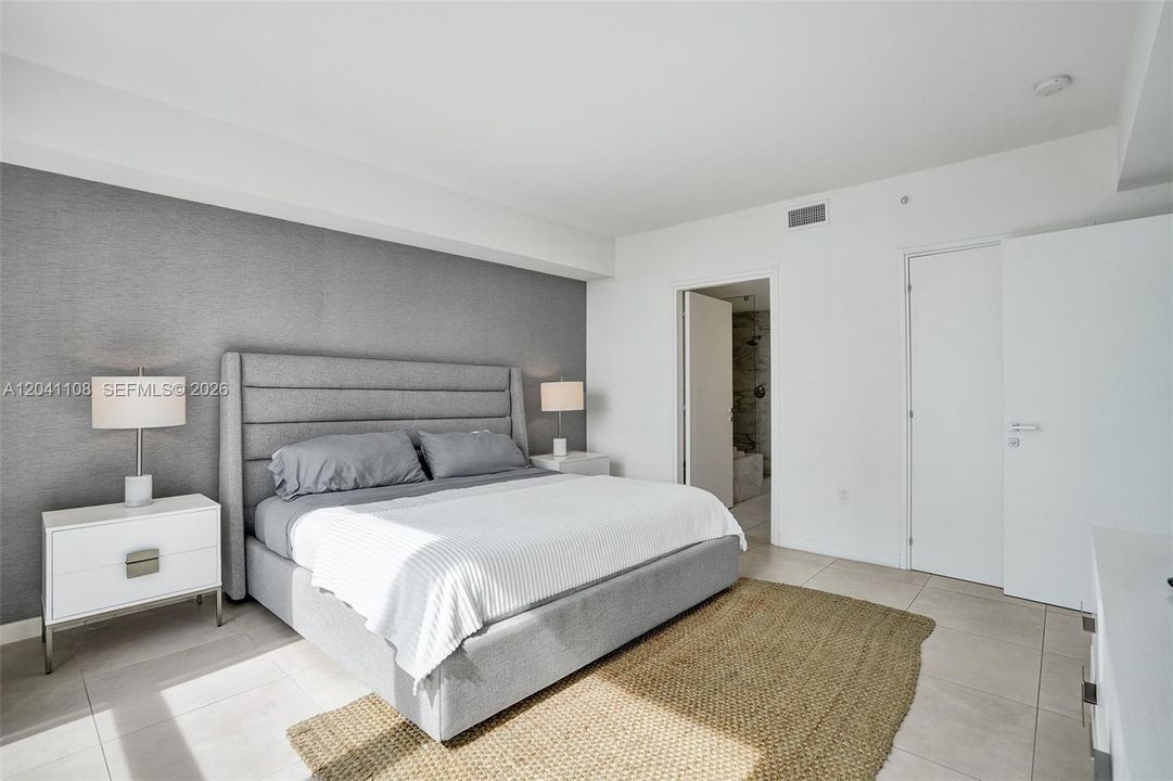 For Rent: $7,500 (2 beds, 2 baths, 1293 Square Feet)