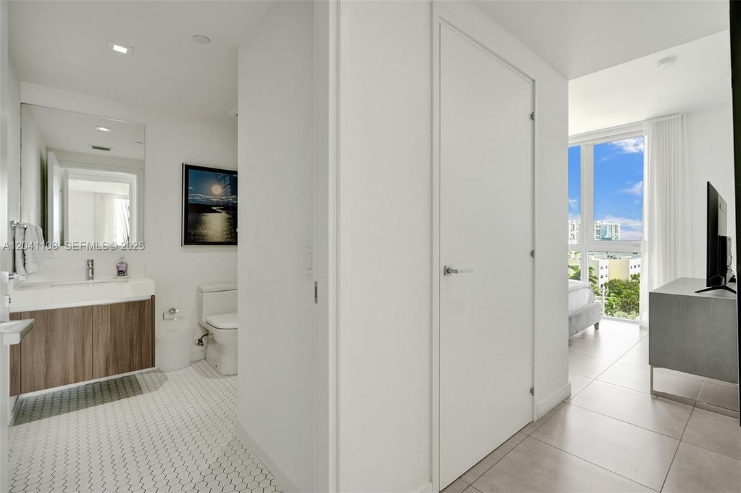 For Rent: $7,500 (2 beds, 2 baths, 1293 Square Feet)