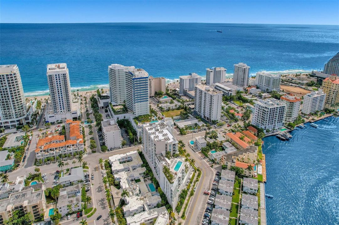 For Rent: $7,500 (2 beds, 2 baths, 1293 Square Feet)