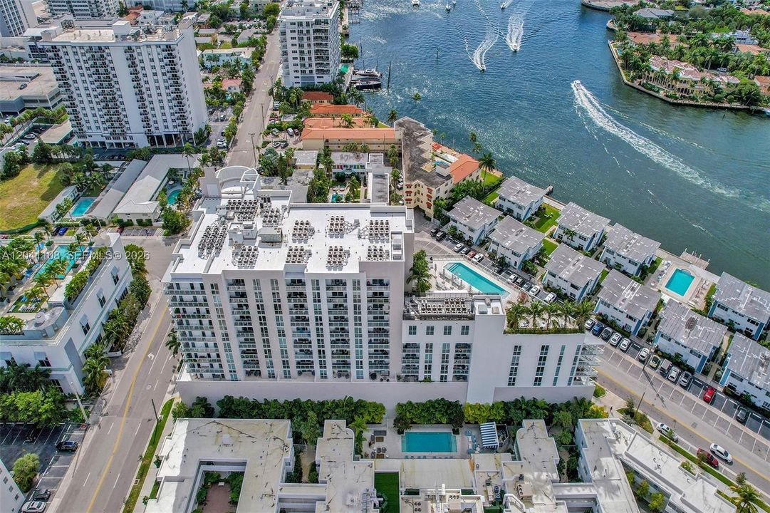 For Rent: $7,500 (2 beds, 2 baths, 1293 Square Feet)
