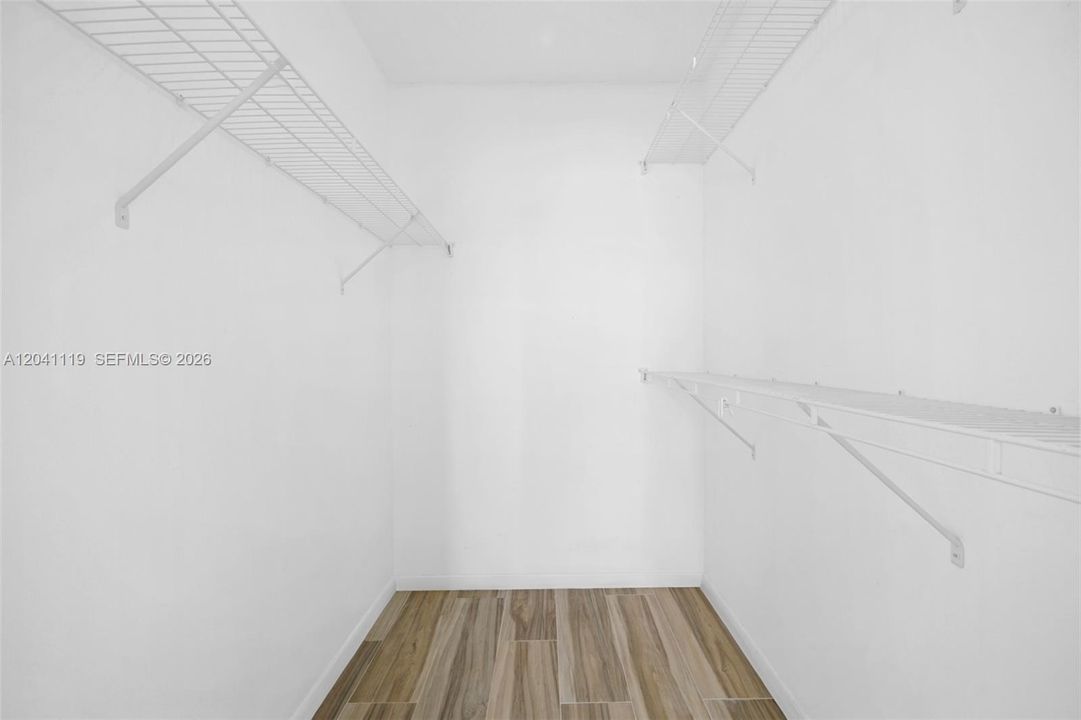 На продажу: $115,000 (1 спален, 1 ванн, 675 Квадратных фут)