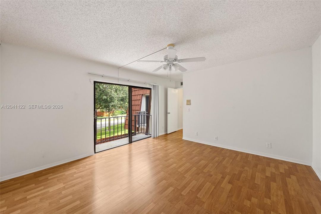 For Sale: $360,000 (2 beds, 2 baths, 1230 Square Feet)
