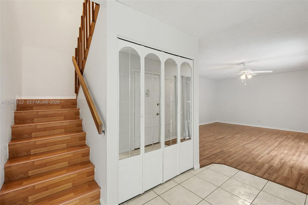 For Sale: $360,000 (2 beds, 2 baths, 1230 Square Feet)