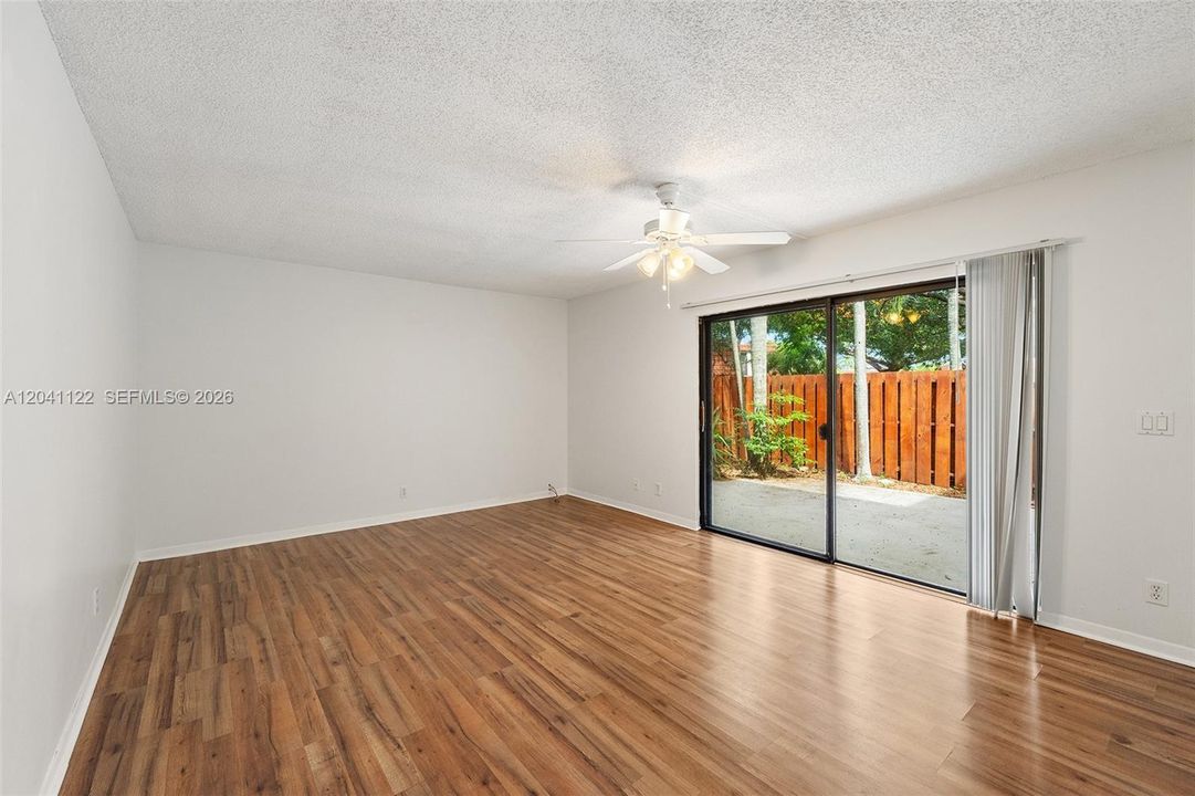 For Sale: $360,000 (2 beds, 2 baths, 1230 Square Feet)