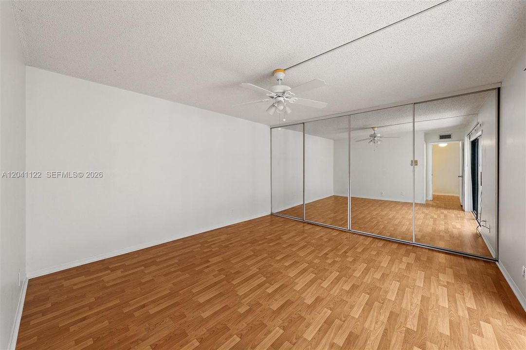 For Sale: $360,000 (2 beds, 2 baths, 1230 Square Feet)