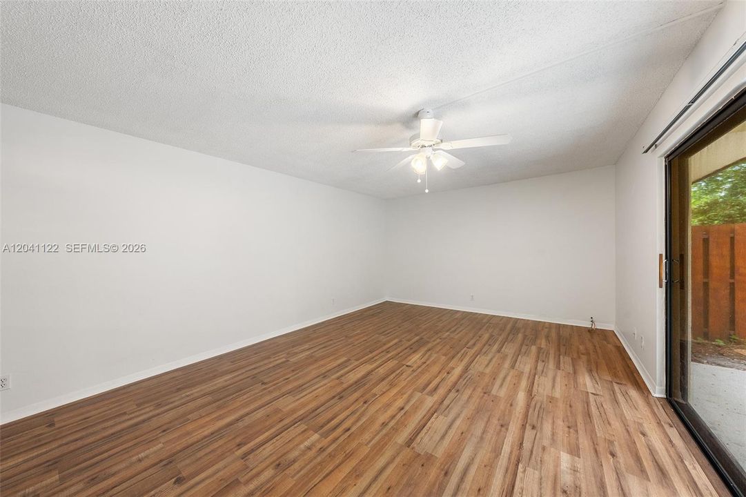 For Sale: $360,000 (2 beds, 2 baths, 1230 Square Feet)