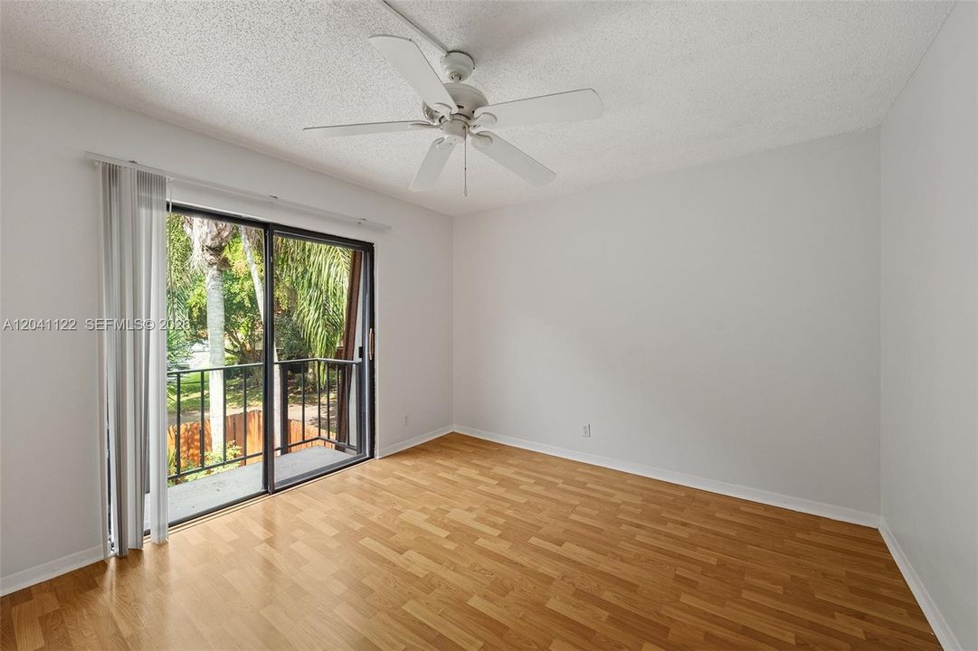 For Sale: $360,000 (2 beds, 2 baths, 1230 Square Feet)