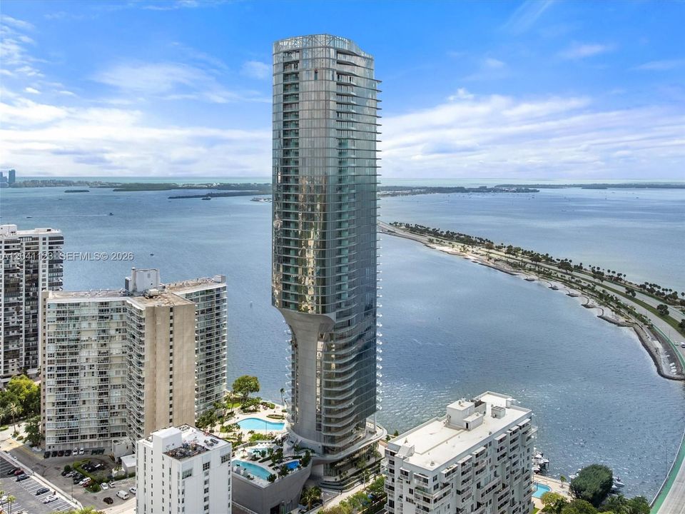 For Sale: $3,900,000 (3 beds, 3 baths, 2105 Square Feet)