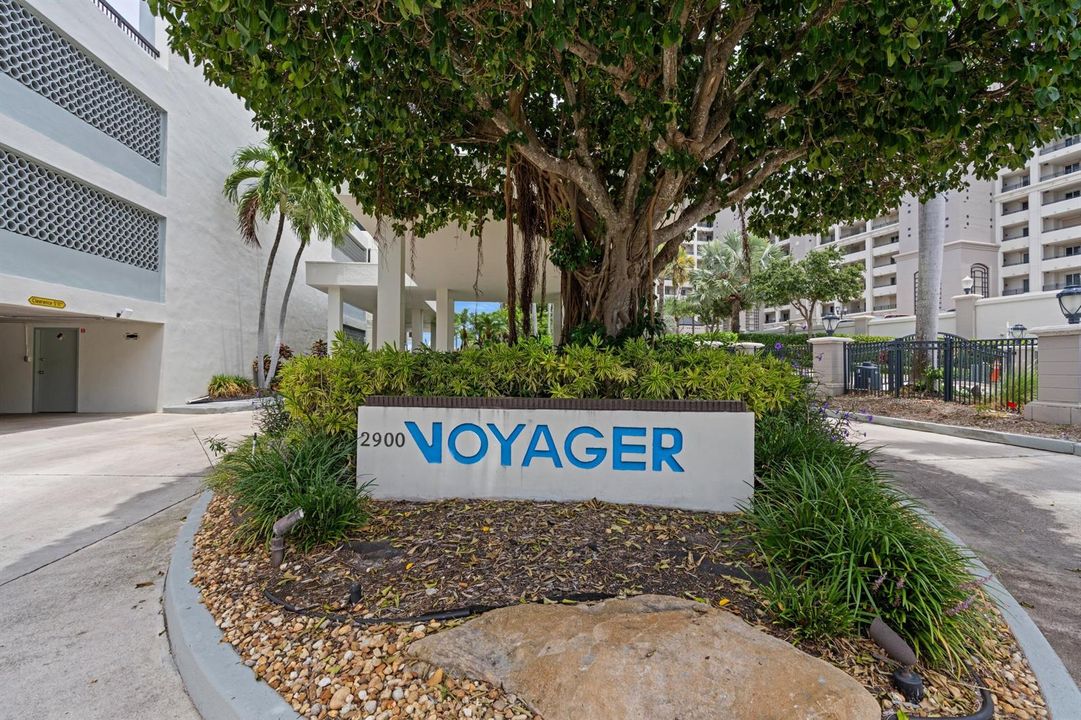 Voyager