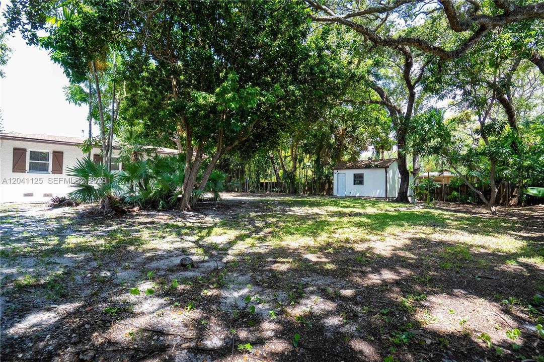 For Rent: $3,200 (3 beds, 1 baths, 1574 Square Feet)