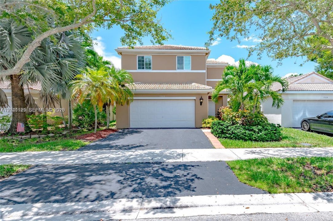For Rent: $4,700 (4 beds, 2 baths, 1890 Square Feet)