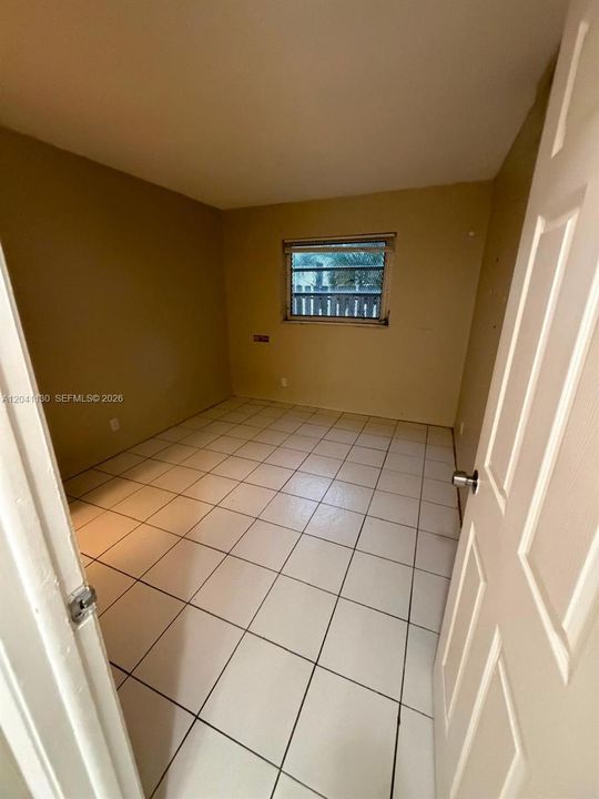 For Rent: $1,850 (2 beds, 2 baths, 820 Square Feet)