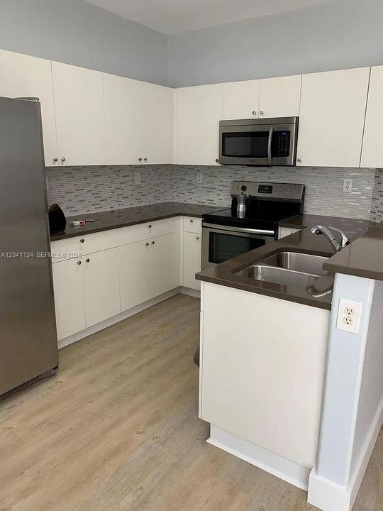 En Renta: $3,800 (4 camas, 2 baños, 1894 Pies cuadrados)