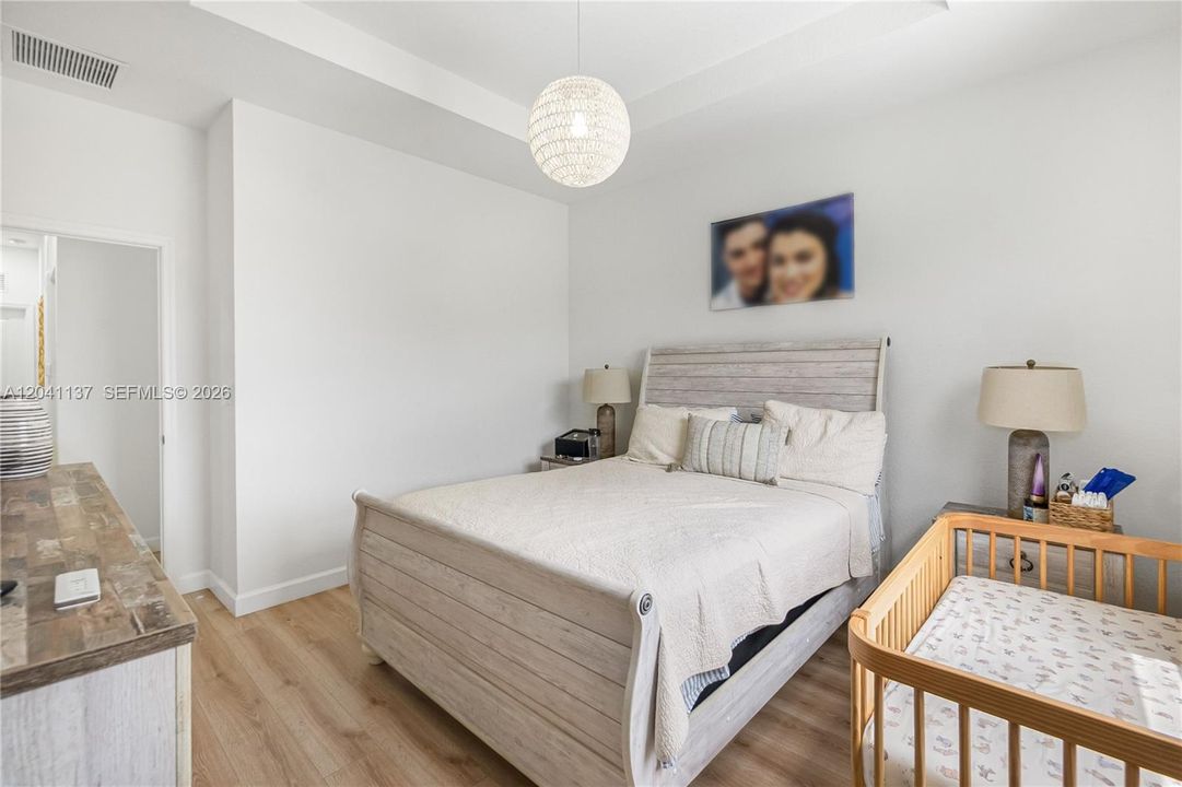 For Sale: $415,000 (3 beds, 2 baths, 1393 Square Feet)