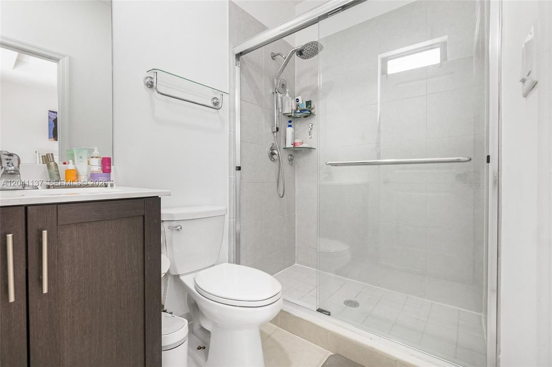 For Sale: $415,000 (3 beds, 2 baths, 1393 Square Feet)