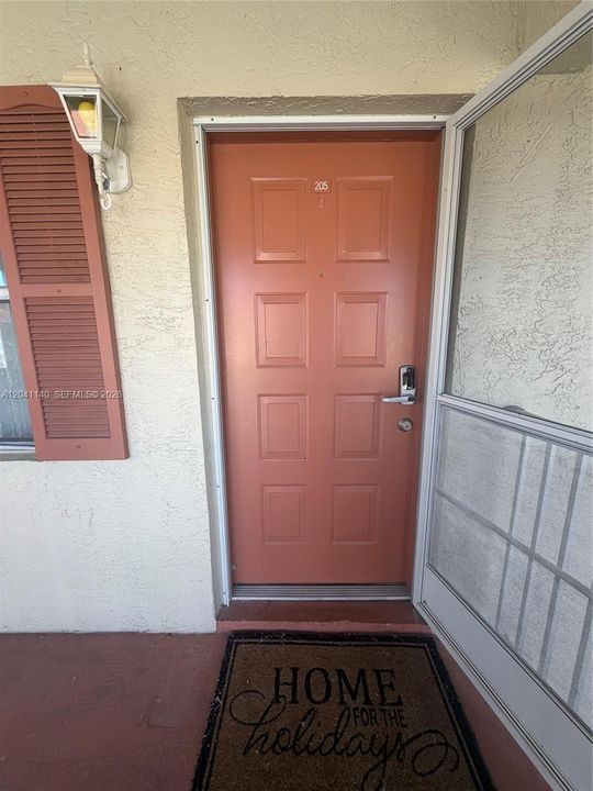 For Rent: $2,000 (2 beds, 2 baths, 950 Square Feet)