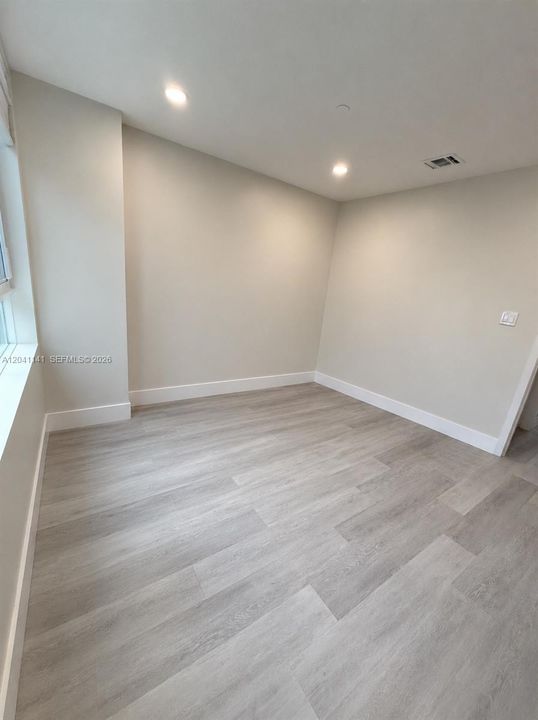 For Rent: $3,500 (2 beds, 2 baths, 1392 Square Feet)