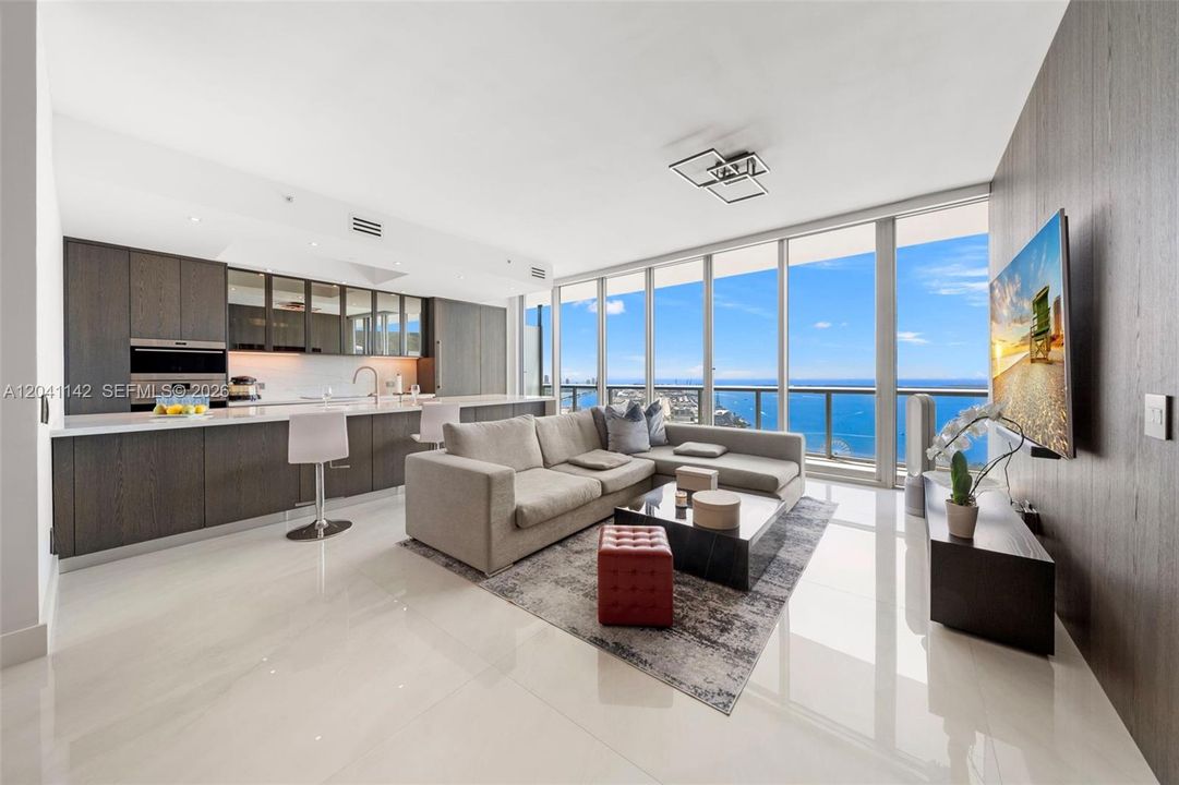 For Sale: $2,162,000 (2 beds, 2 baths, 1663 Square Feet)