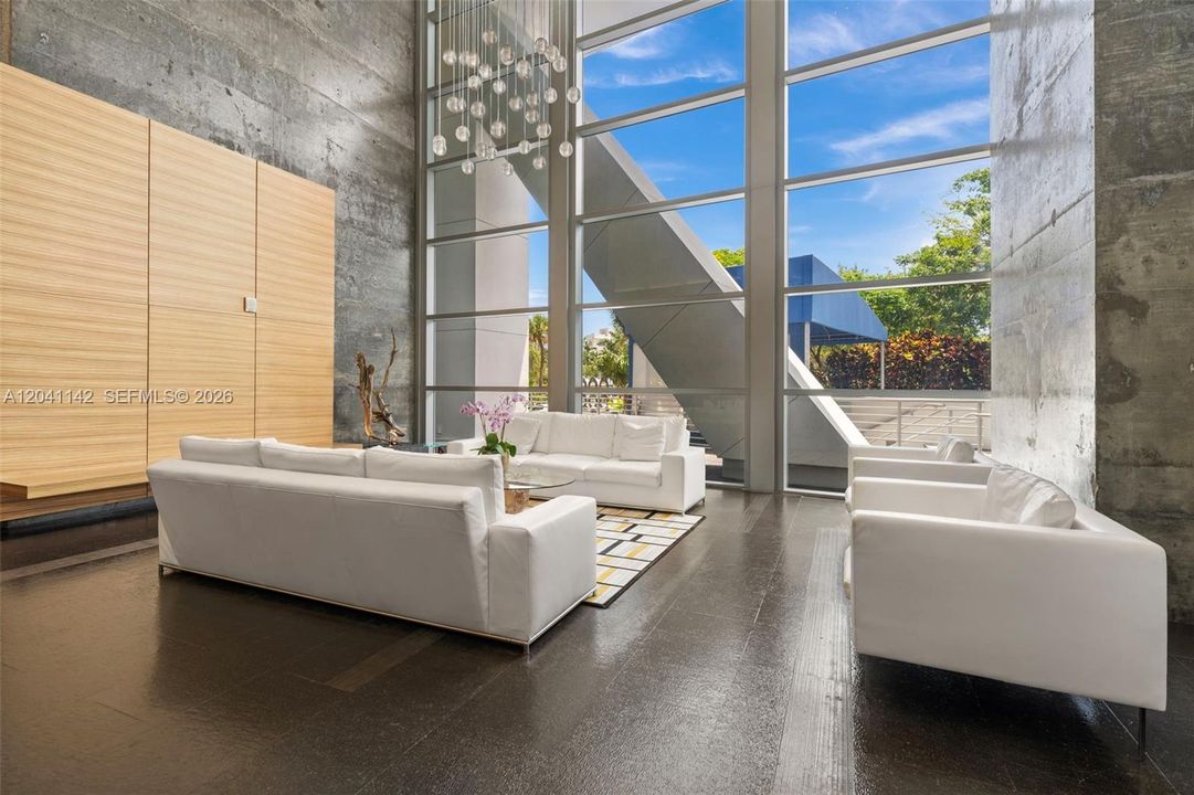 For Sale: $2,162,000 (2 beds, 2 baths, 1663 Square Feet)