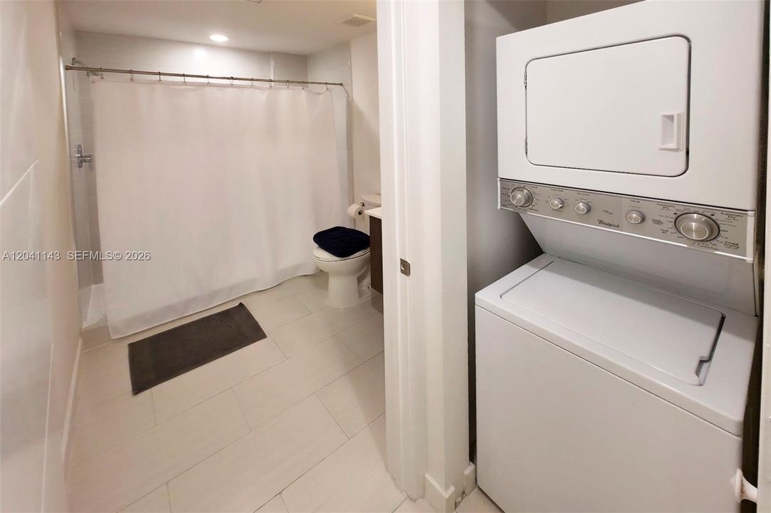 En Renta: $3,100 (2 camas, 2 baños, 1130 Pies cuadrados)