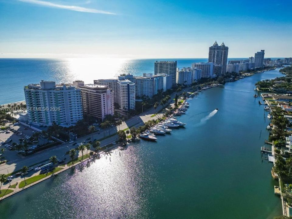 For Sale: $530,000 (2 beds, 2 baths, 960 Square Feet)