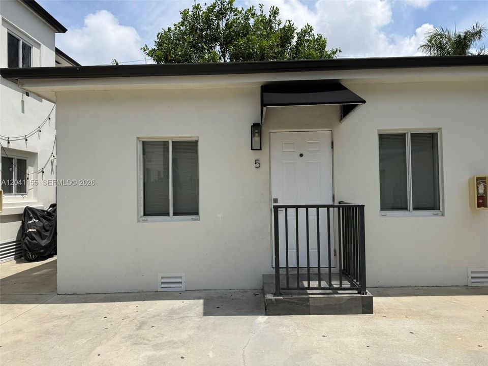 For Rent: $2,000 (2 beds, 1 baths, 600 Square Feet)