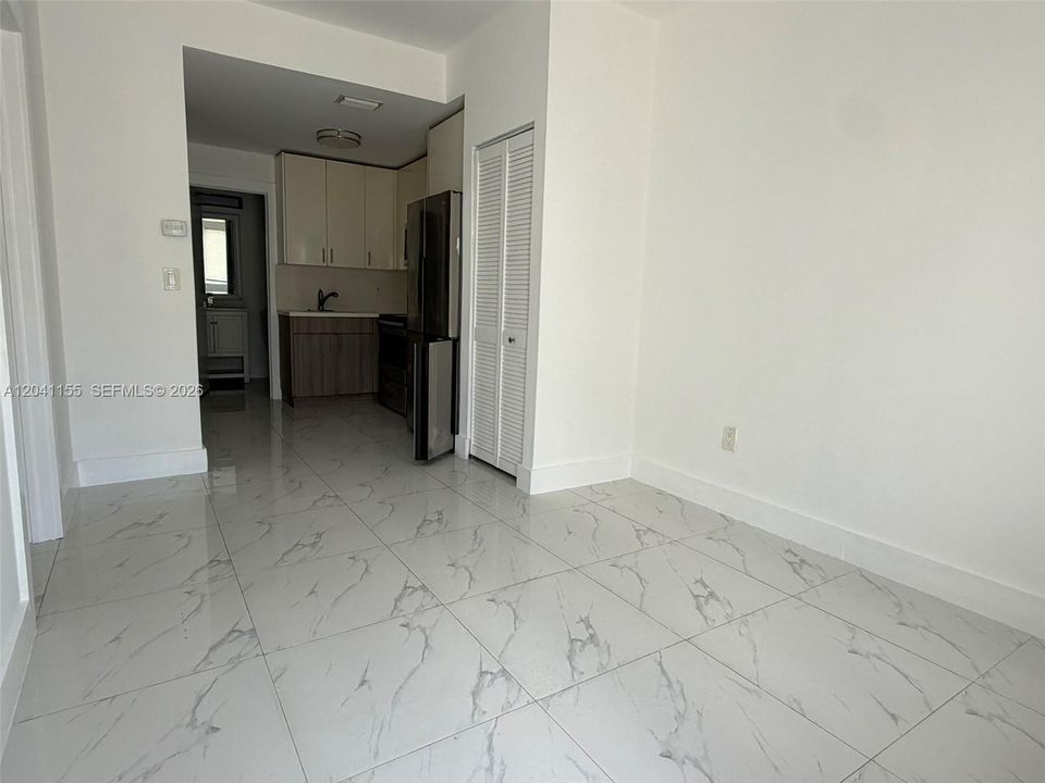 For Rent: $2,000 (2 beds, 1 baths, 600 Square Feet)