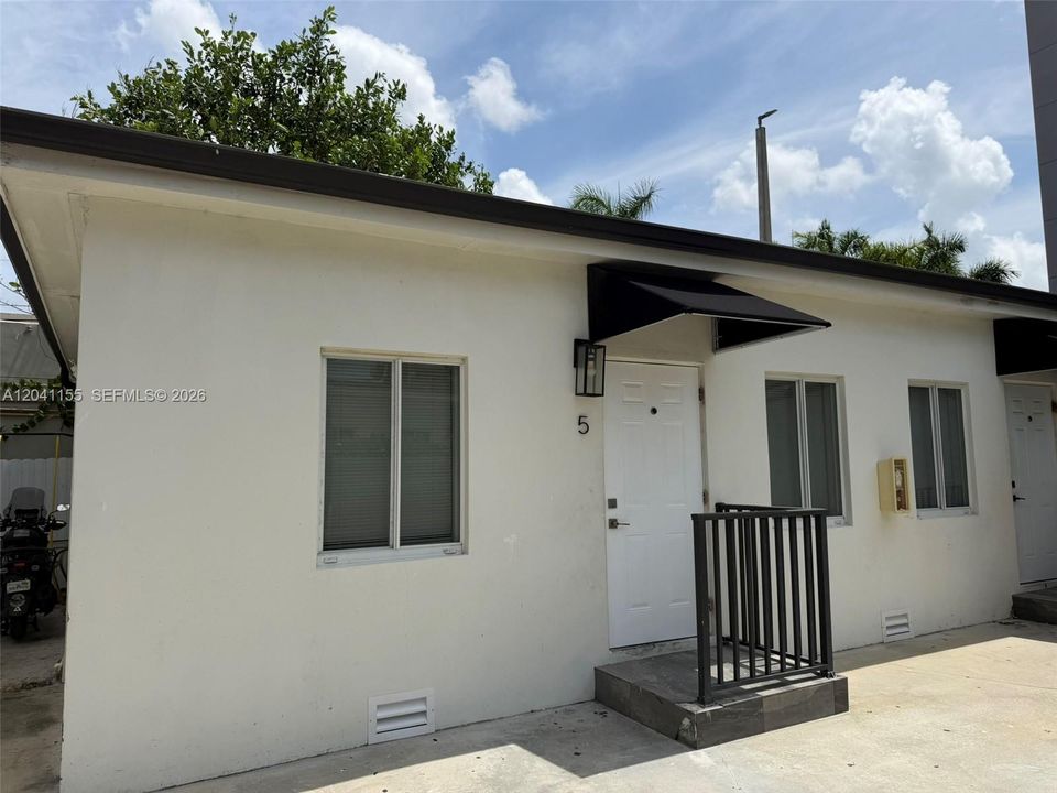 For Rent: $2,000 (2 beds, 1 baths, 600 Square Feet)