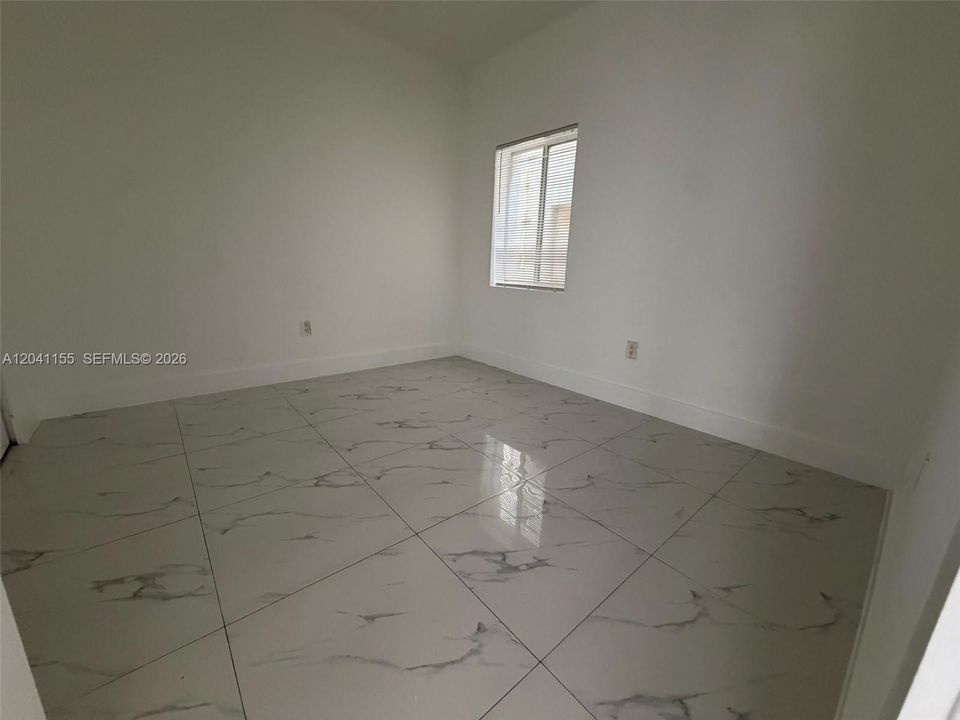 For Rent: $2,000 (2 beds, 1 baths, 600 Square Feet)