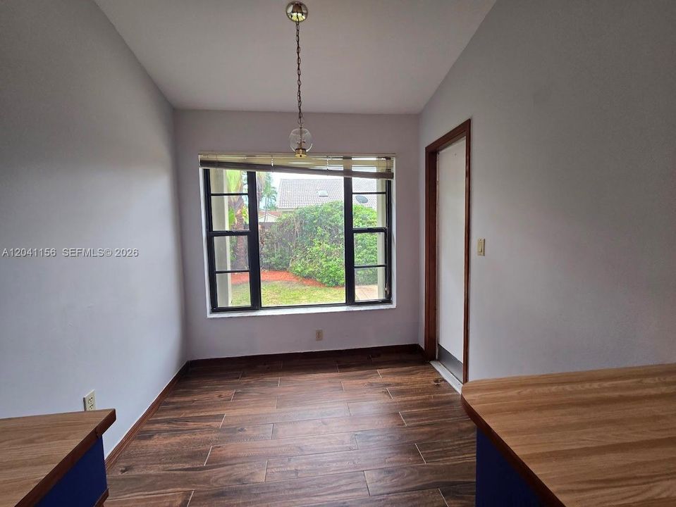 For Rent: $4,200 (3 beds, 2 baths, 2021 Square Feet)