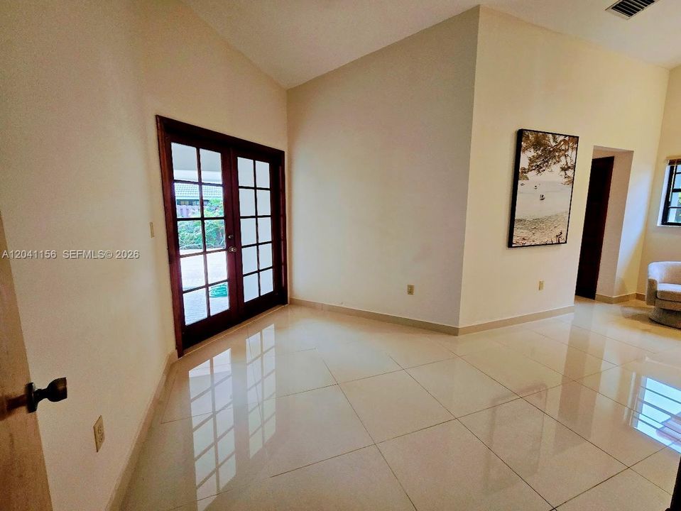 For Rent: $4,200 (3 beds, 2 baths, 2021 Square Feet)