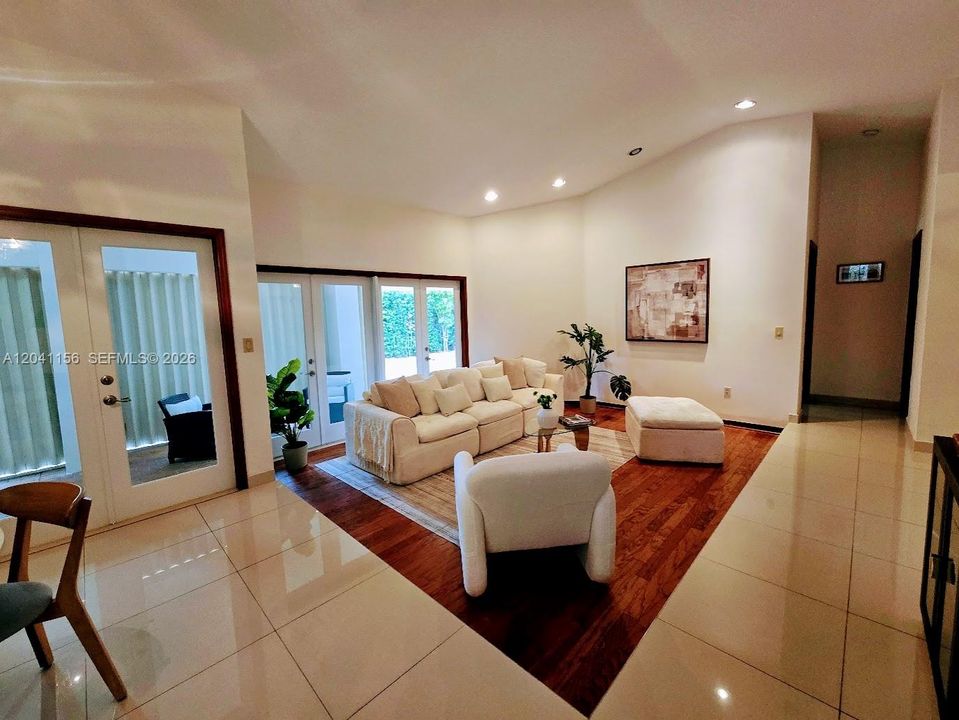 For Rent: $4,200 (3 beds, 2 baths, 2021 Square Feet)