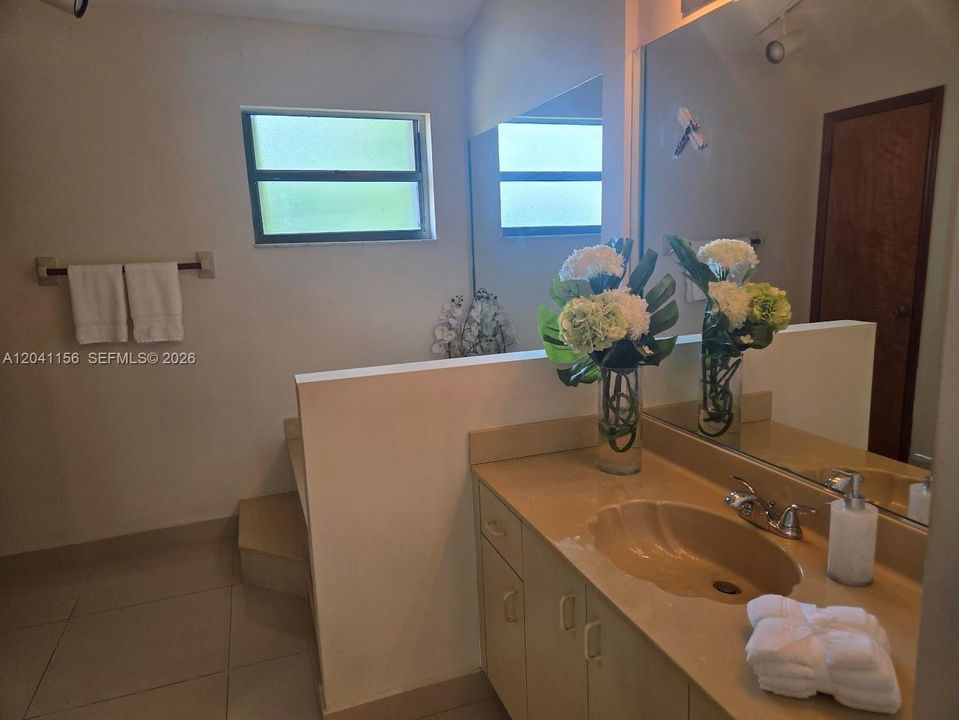 For Rent: $4,200 (3 beds, 2 baths, 2021 Square Feet)