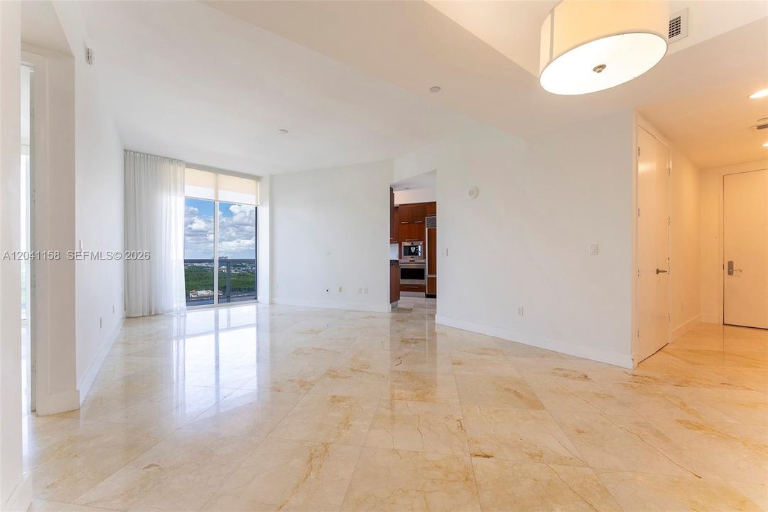 For Rent: $5,900 (2 beds, 2 baths, 1435 Square Feet)