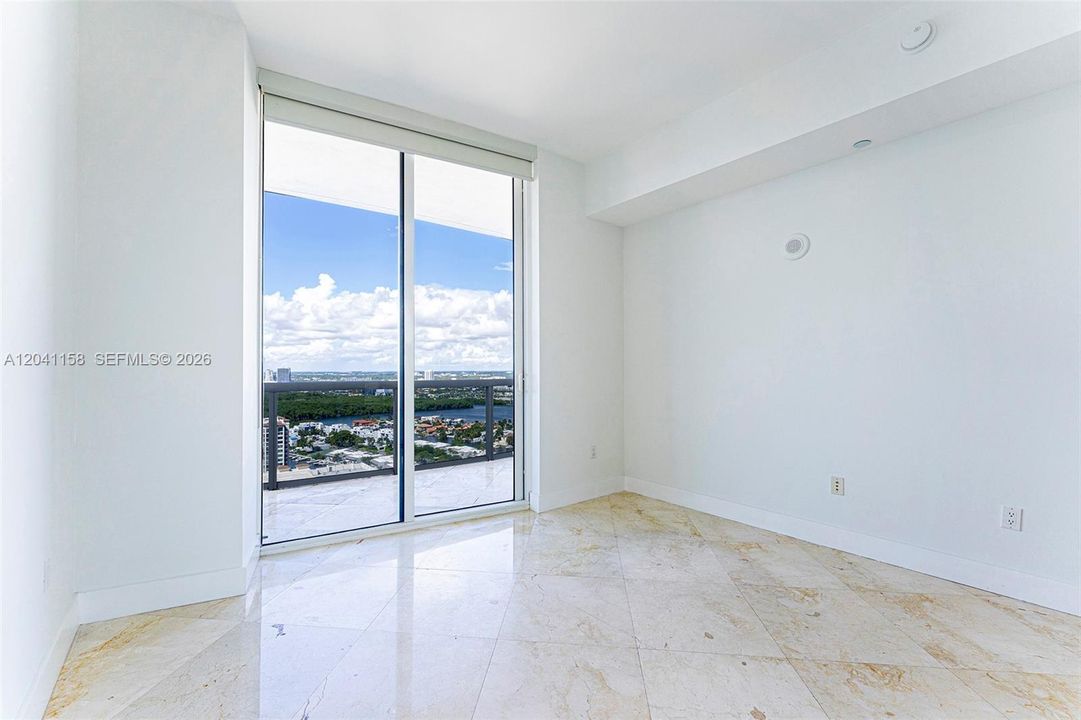 For Rent: $5,900 (2 beds, 2 baths, 1435 Square Feet)