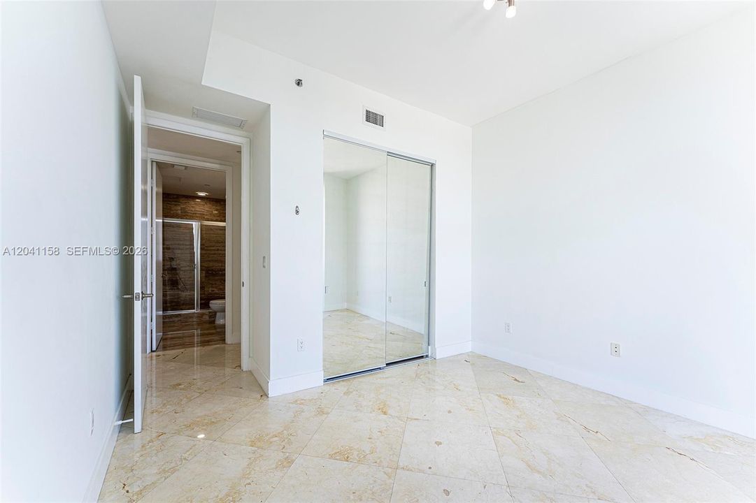 For Rent: $5,900 (2 beds, 2 baths, 1435 Square Feet)