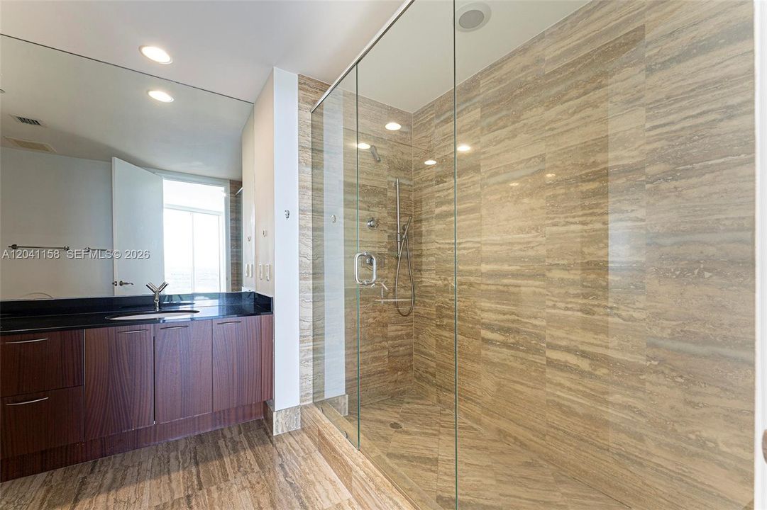For Rent: $5,900 (2 beds, 2 baths, 1435 Square Feet)