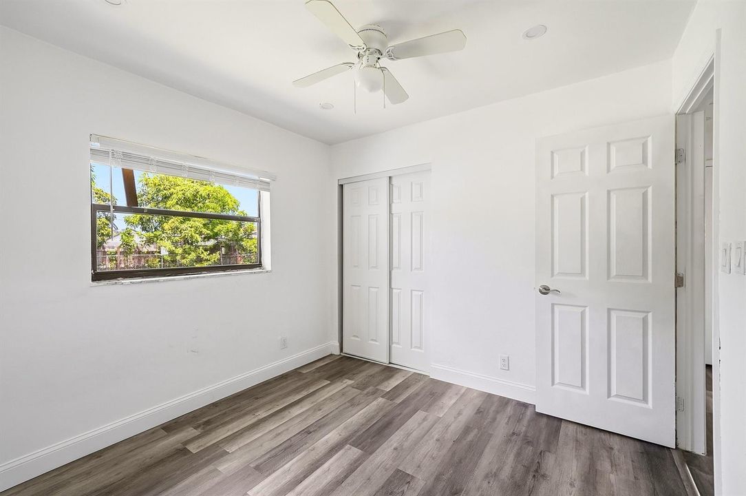 14_bedroom 1