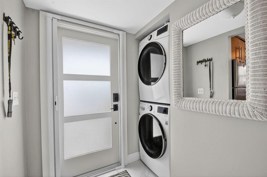 stacked washer/dryer