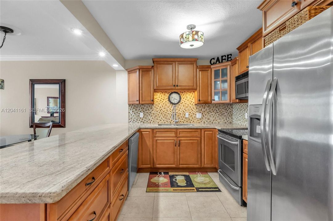 En Venta: $469,000 (2 camas, 2 baños, 1018 Pies cuadrados)