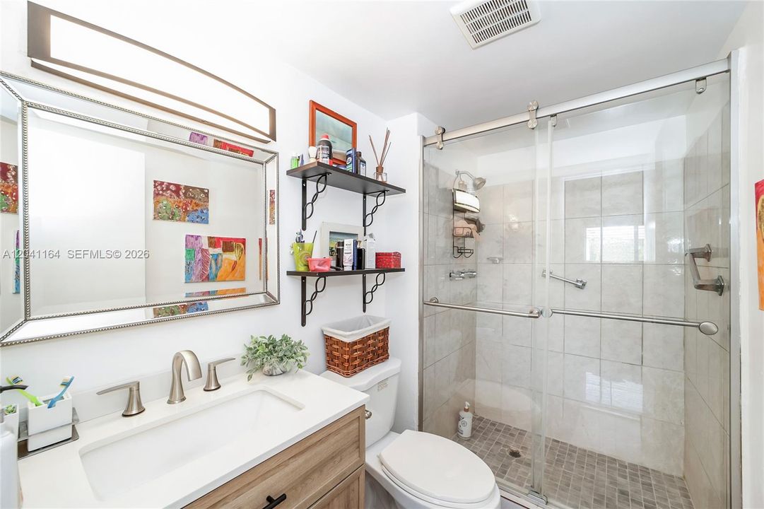 For Rent: $2,475 (2 beds, 2 baths, 1000 Square Feet)