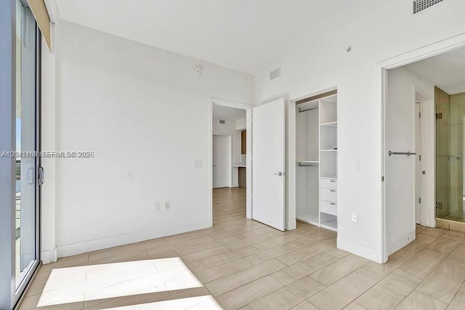 For Sale: $429,000 (2 beds, 2 baths, 920 Square Feet)